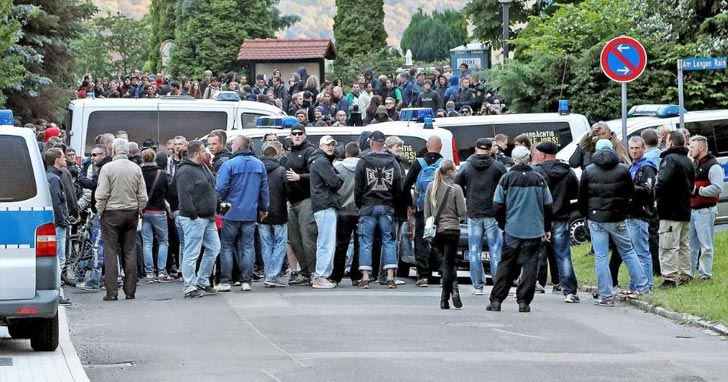 Szinte mindennapossá váltak a menekültválsággal összefüggő erőszakos bűncselekmények
